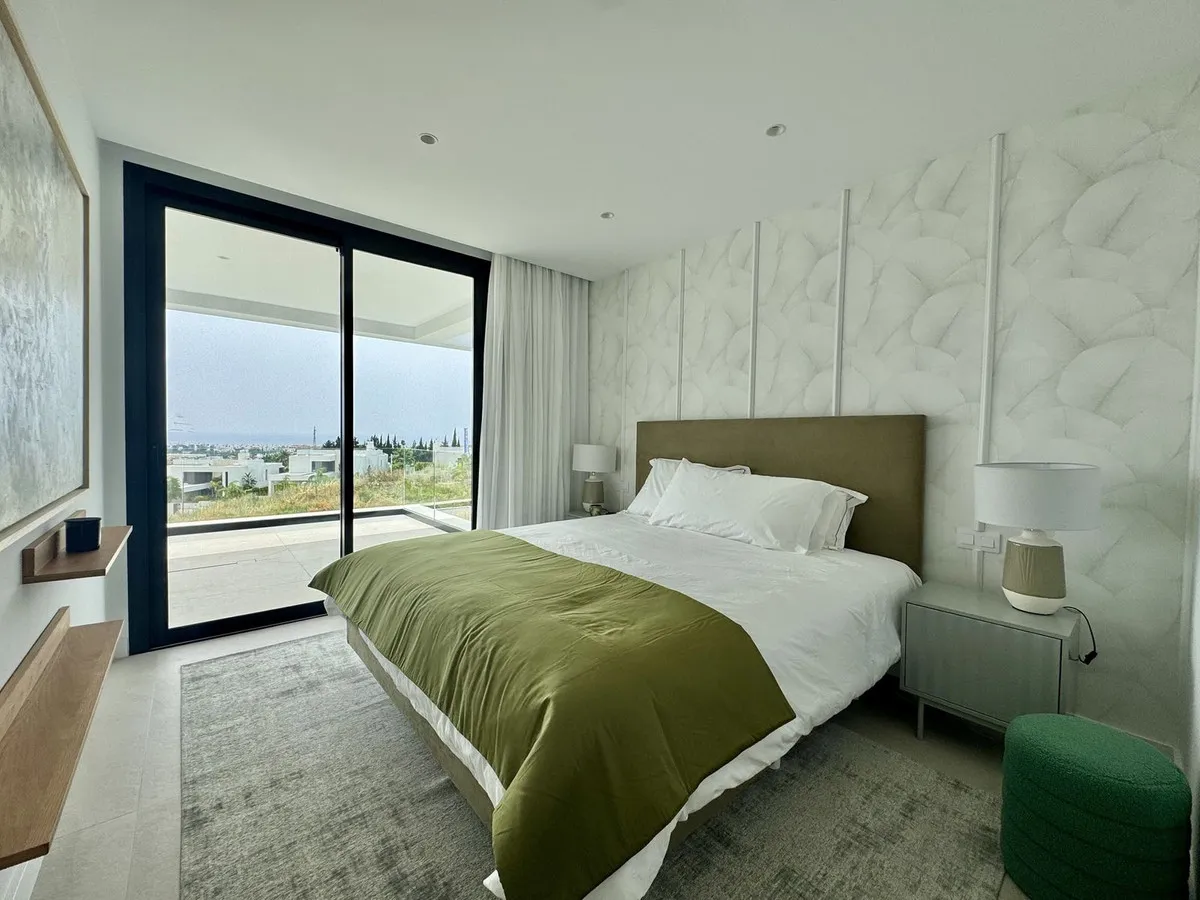 94de7db0-fb99-4d3a-9988-91630b4edf04