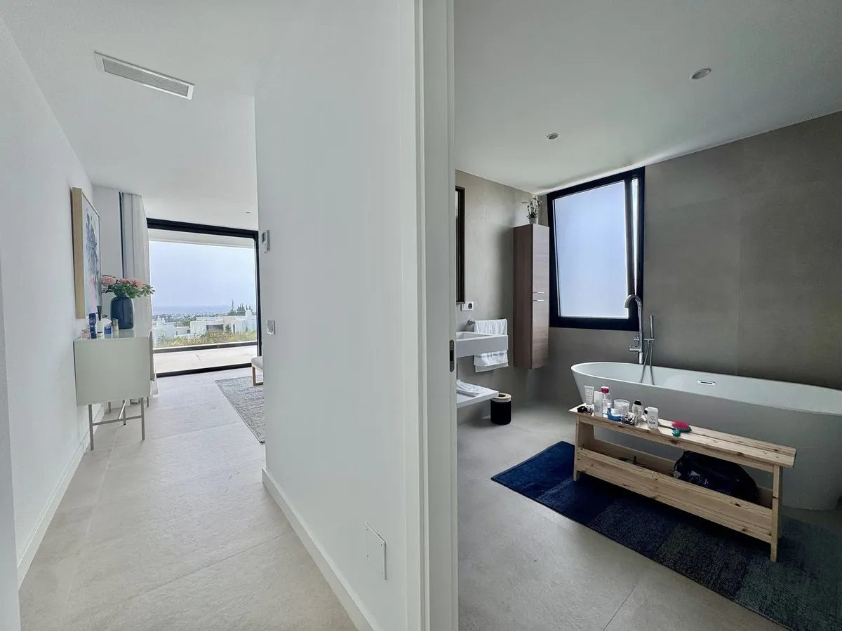 b010e996-6be6-40a0-9c4f-6c6a4bcc907f