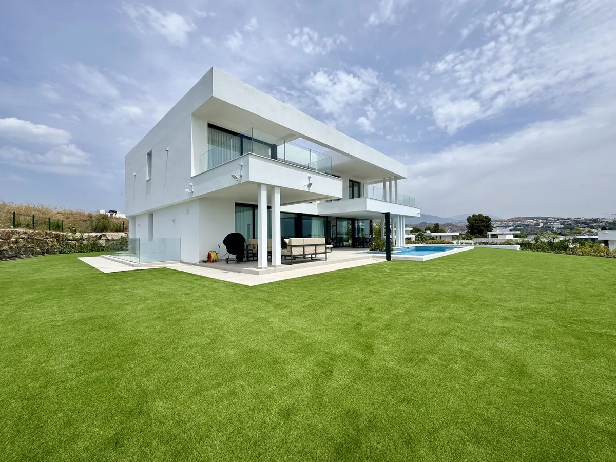 d3613ebd-6676-48d3-88ed-9492c76d4eaa