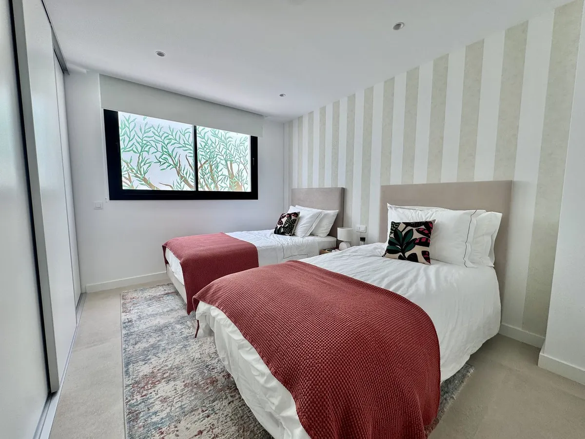 e839d4e5-a53c-4eb7-88d1-64b1a3fe0100