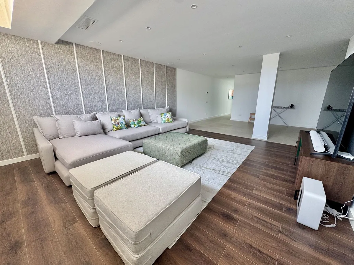 efe75d66-e10f-4ee6-bd80-b91d937a144d