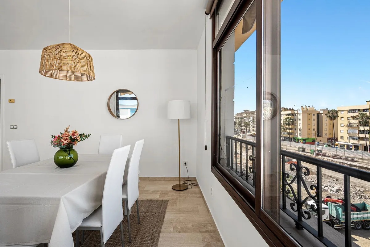 1930c289-66d4-452b-875d-ef7ae1e48038