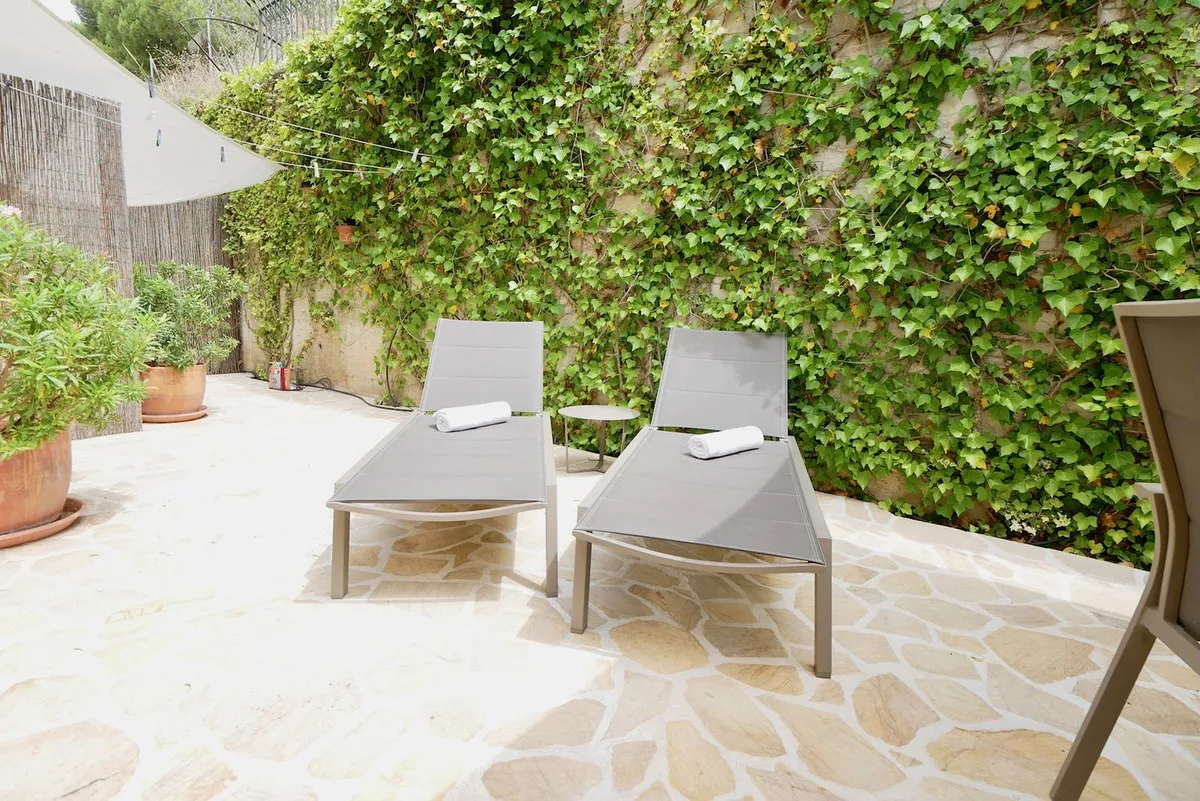 18d009de-208e-43b1-8d3a-607f8b71997f