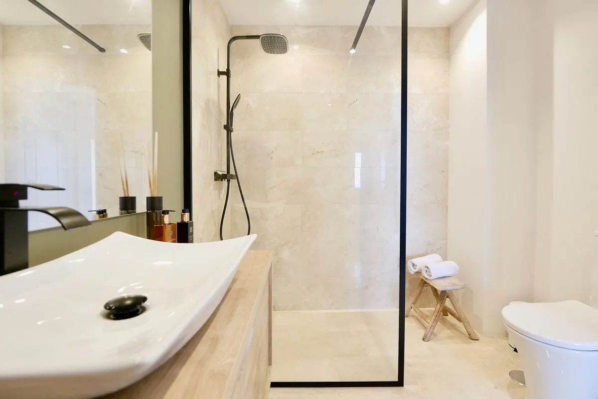 2eeed12c-f55a-4221-ba08-677c10d0e46f