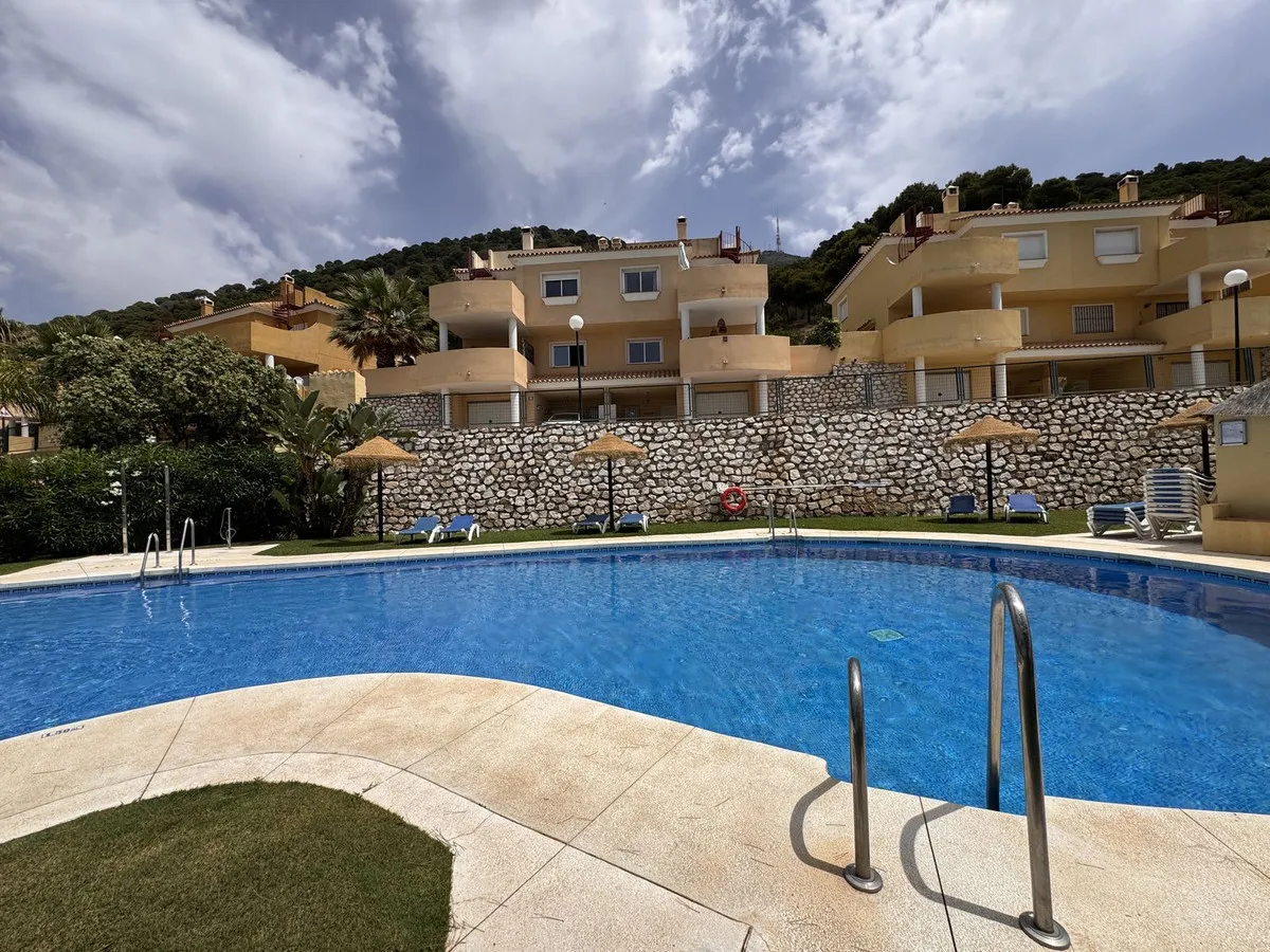 b1eb6fd0-e3ab-4373-ad2b-a9d25d9b1527