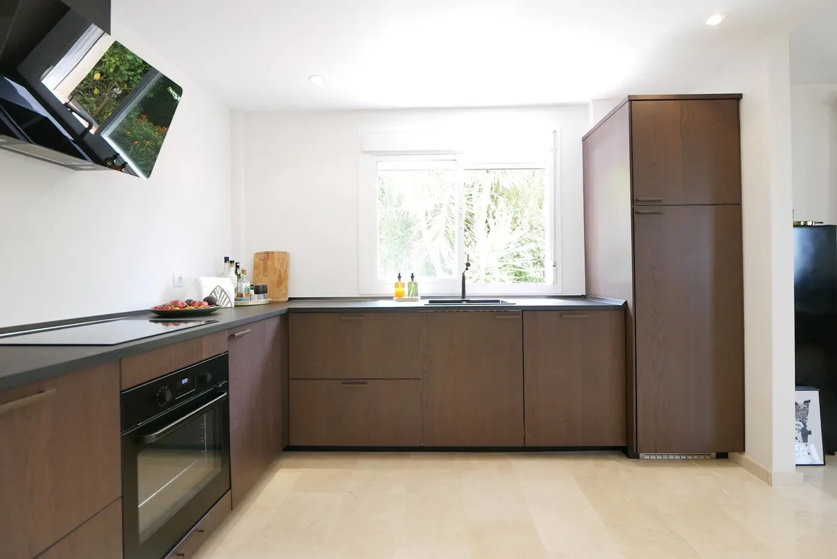 c10ed706-82fe-43ad-9cf3-5085664823ab