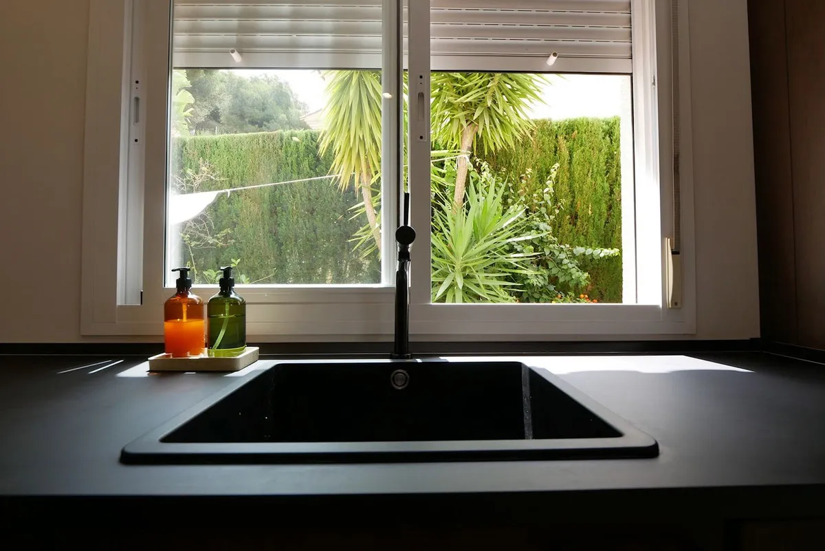 fa80a83f-2ba3-468d-b63d-51321b8d7db4