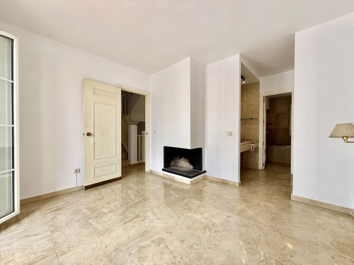 2d19c15f-a91a-4982-8cf0-3bde4861d103