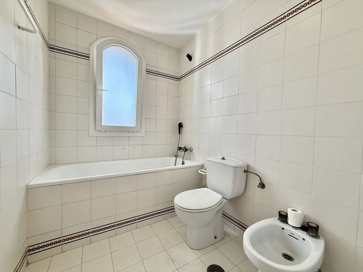 62a3e6b3-b216-46e8-b7bc-52a71242c64f