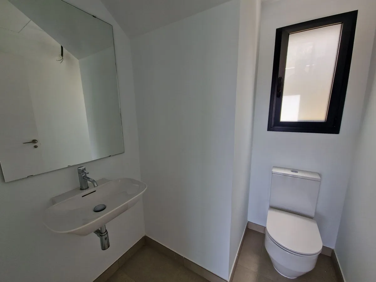 d3642d92-4e63-40ff-8740-6266ecf7cd7b