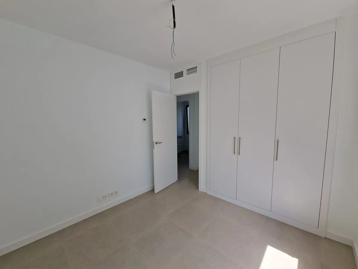 fcddb935-521a-4a10-9318-d592b8c0abbf