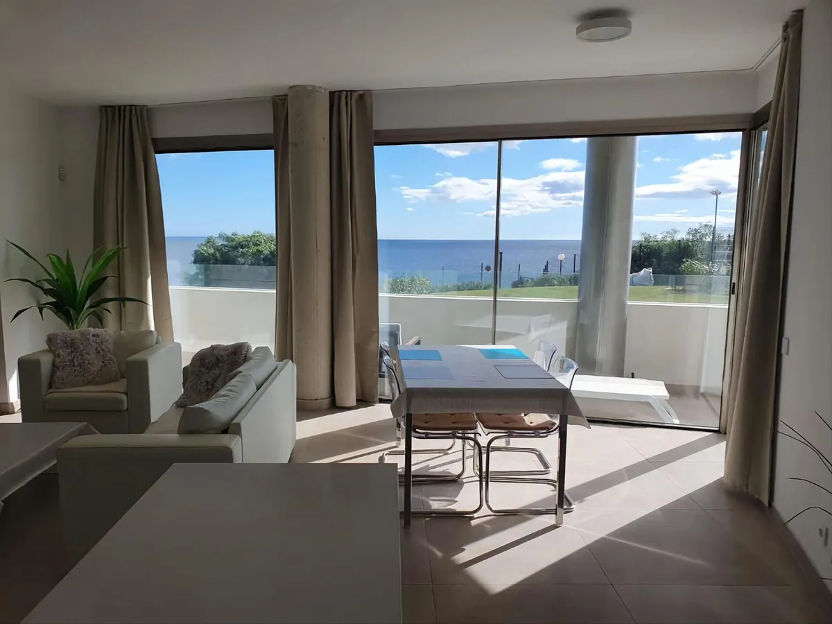 23f73694-ba23-43ac-99cb-5ff1c882e4e2