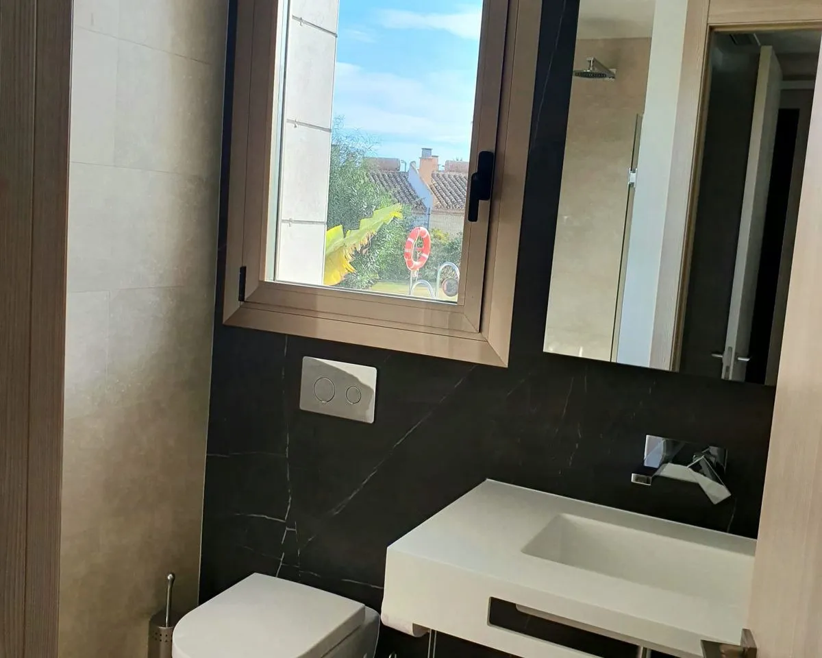 8d1babef-9451-408b-8f95-e3db207936ec