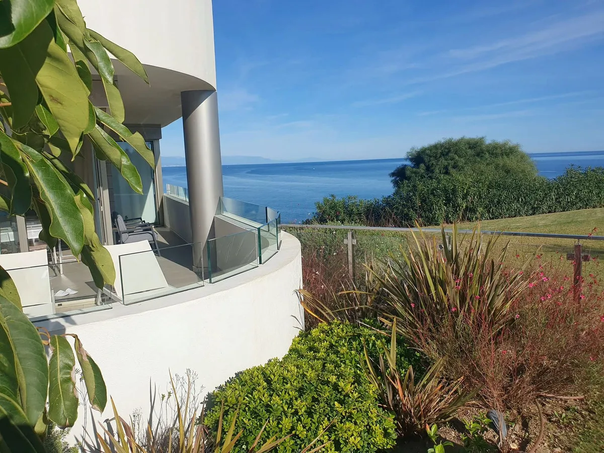 bf0929c5-5d52-43a8-9b64-b1b91c0e2f60