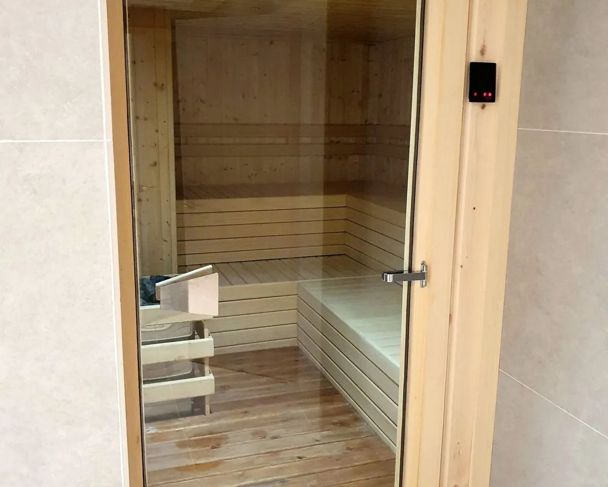 da06bd33-8553-4516-8d3b-3ea09d884d94