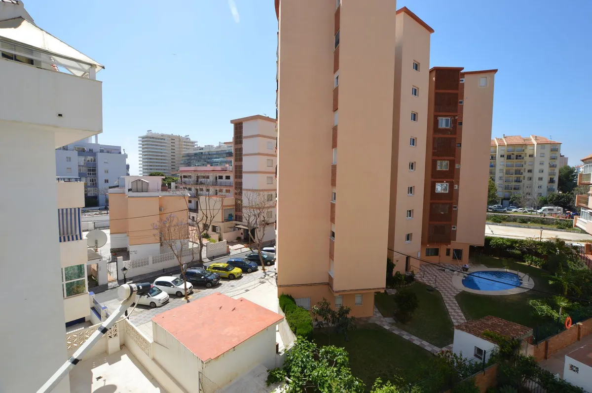 9fd366f3-e645-46ea-9143-a6ac313850aa