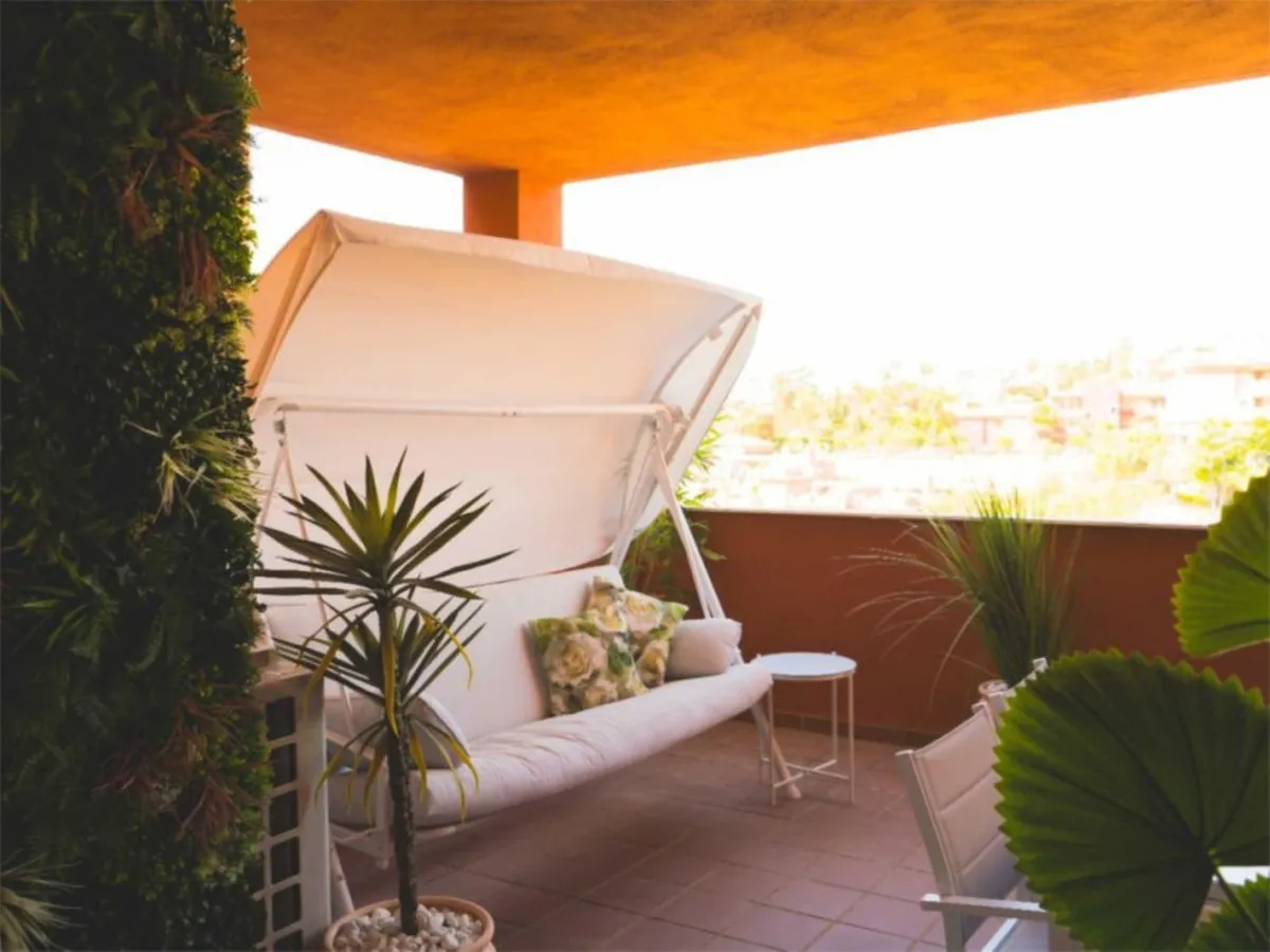 e83e8310-73b8-478c-b757-e085ac2a8f65