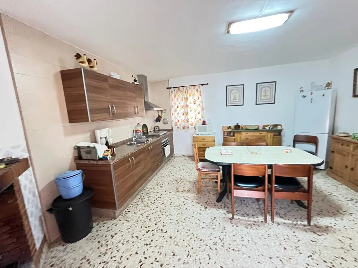 4ce4e86c-a340-4780-87cb-b6a2c1187f7e