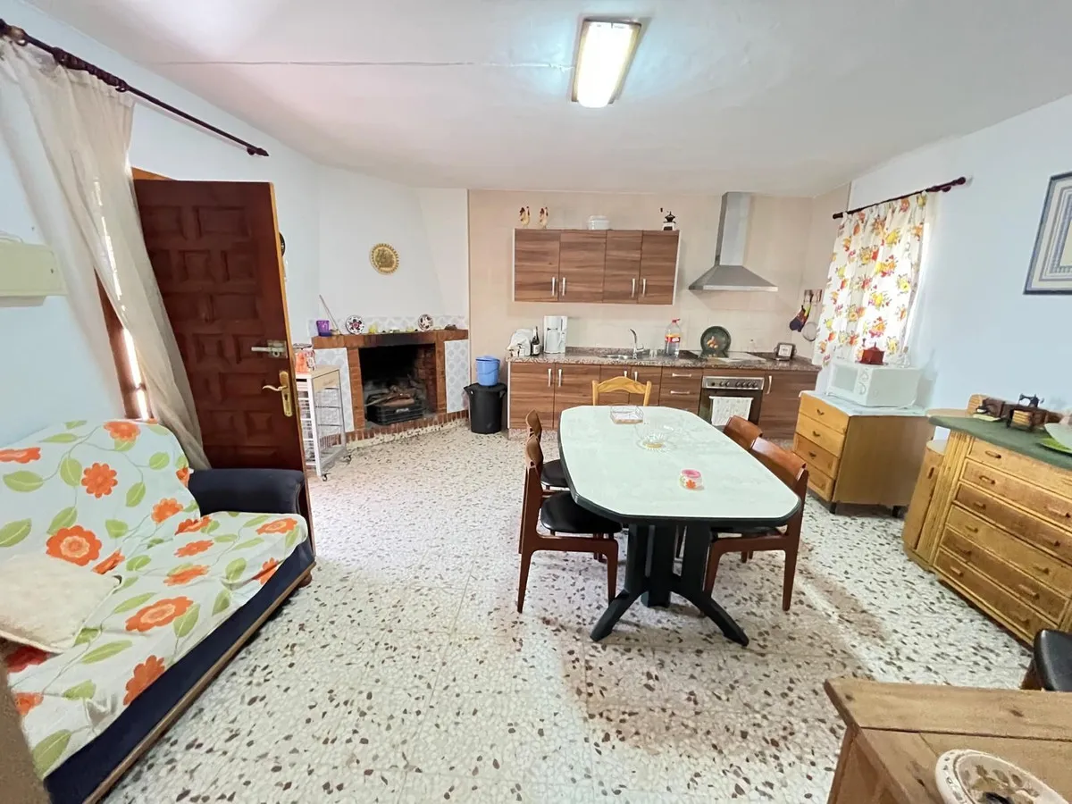 d1946996-14b5-4109-9704-fc261eade408