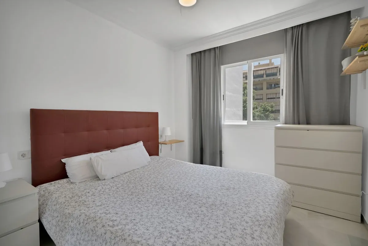 052e6af0-76c2-401c-bb65-fbfa057b99d6