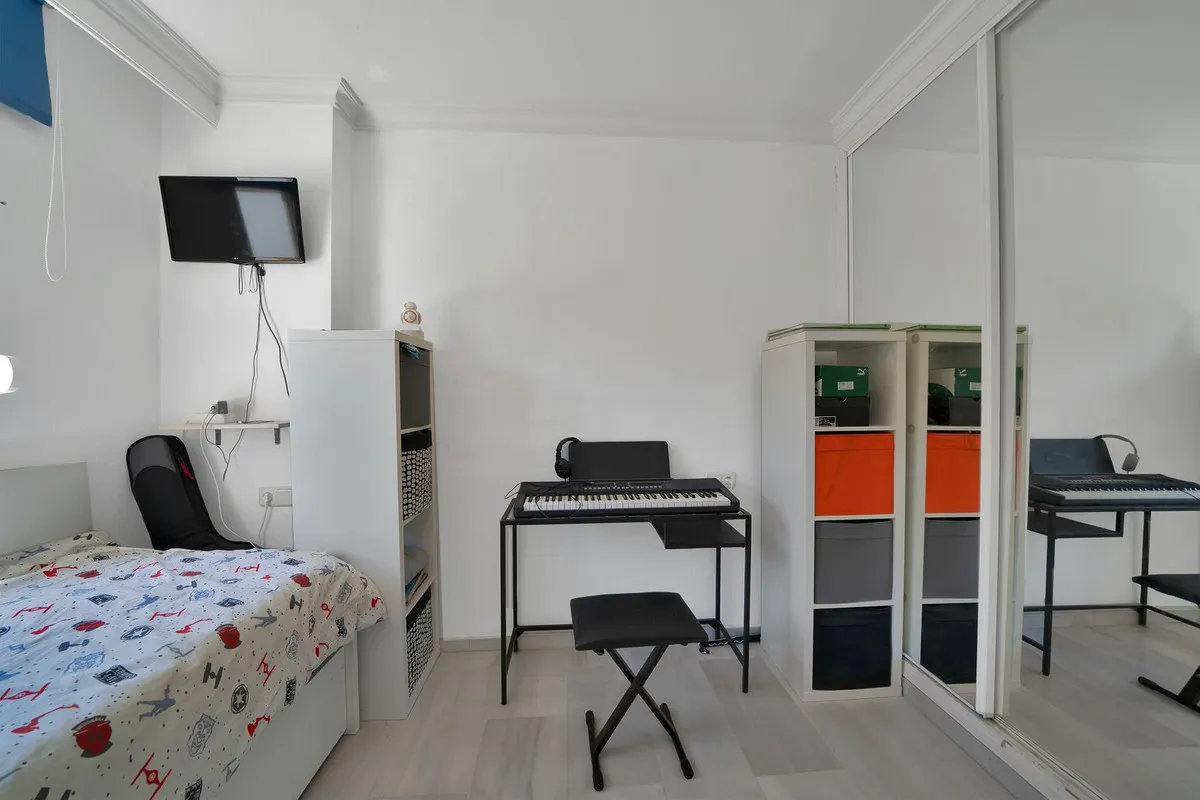 0da7a242-7698-4df6-8235-190b744465fd