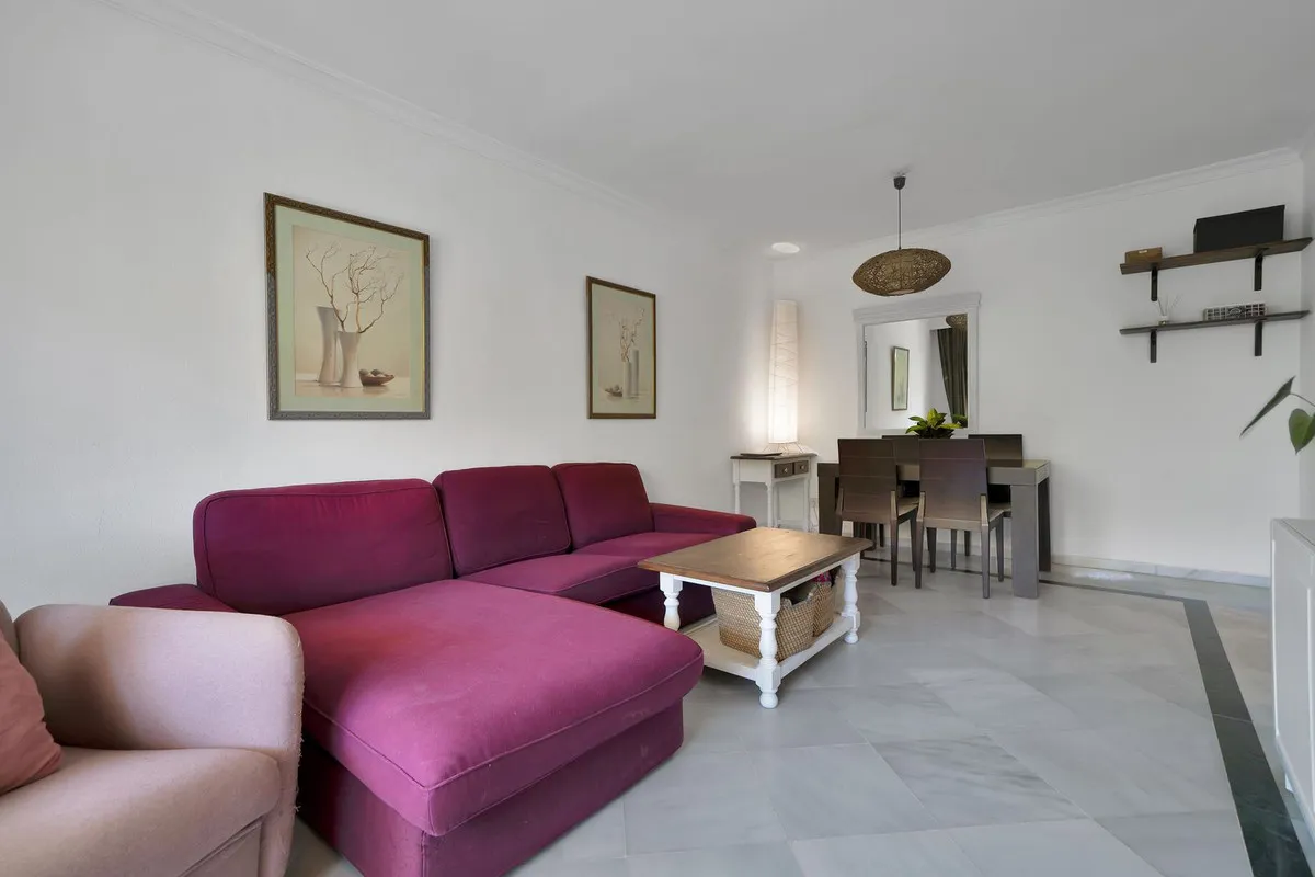 ed7453f5-8d42-48cc-aca9-2a4da7d75ef8