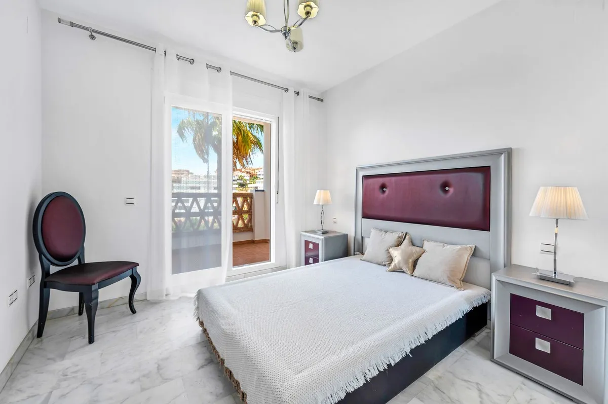 8efeaf28-004e-45d6-a18d-950f51e95fe5