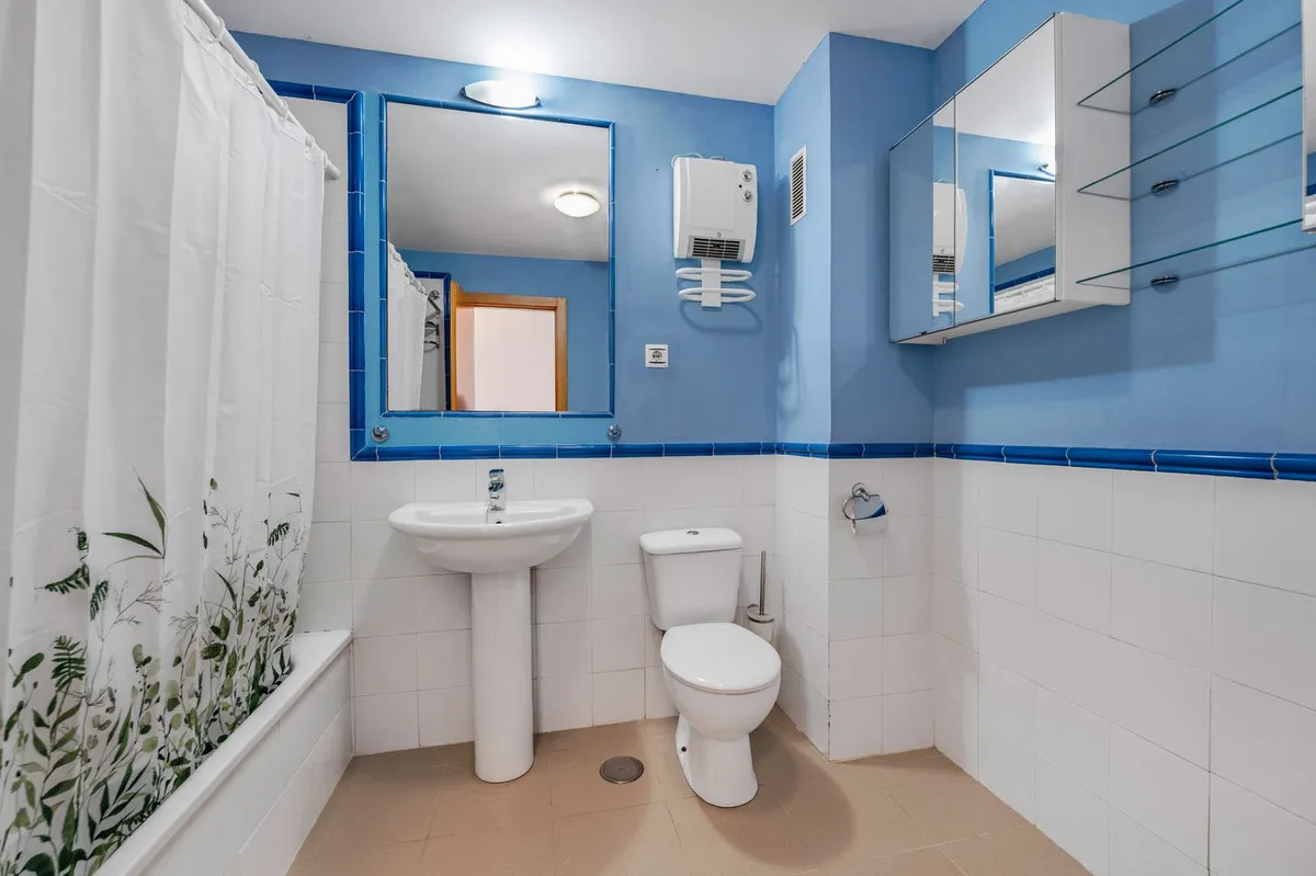 e21f2d77-970f-4c58-b3a9-787abce2f136