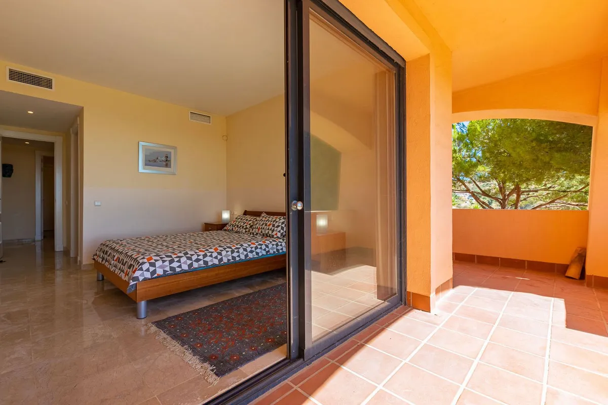 4c37c577-ca09-4c1e-b4e3-ae2622fc2a47