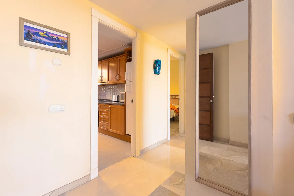 c34099c9-4d42-4cae-acb5-1a576299d1bf