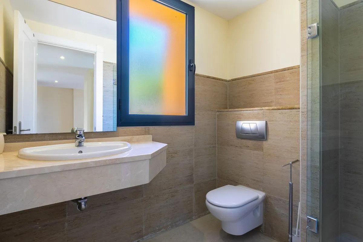 e89400f2-faee-4bf5-bbdf-309537cb653b