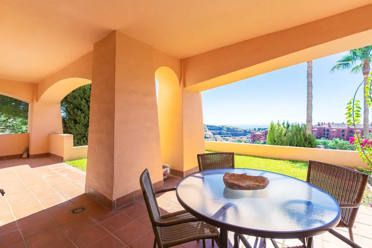 ff83e5fd-8c1f-4073-ab25-177b3c8e8132