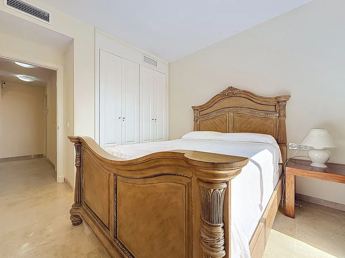 03285d86-a0ae-4561-bd23-6d2c2bb56719