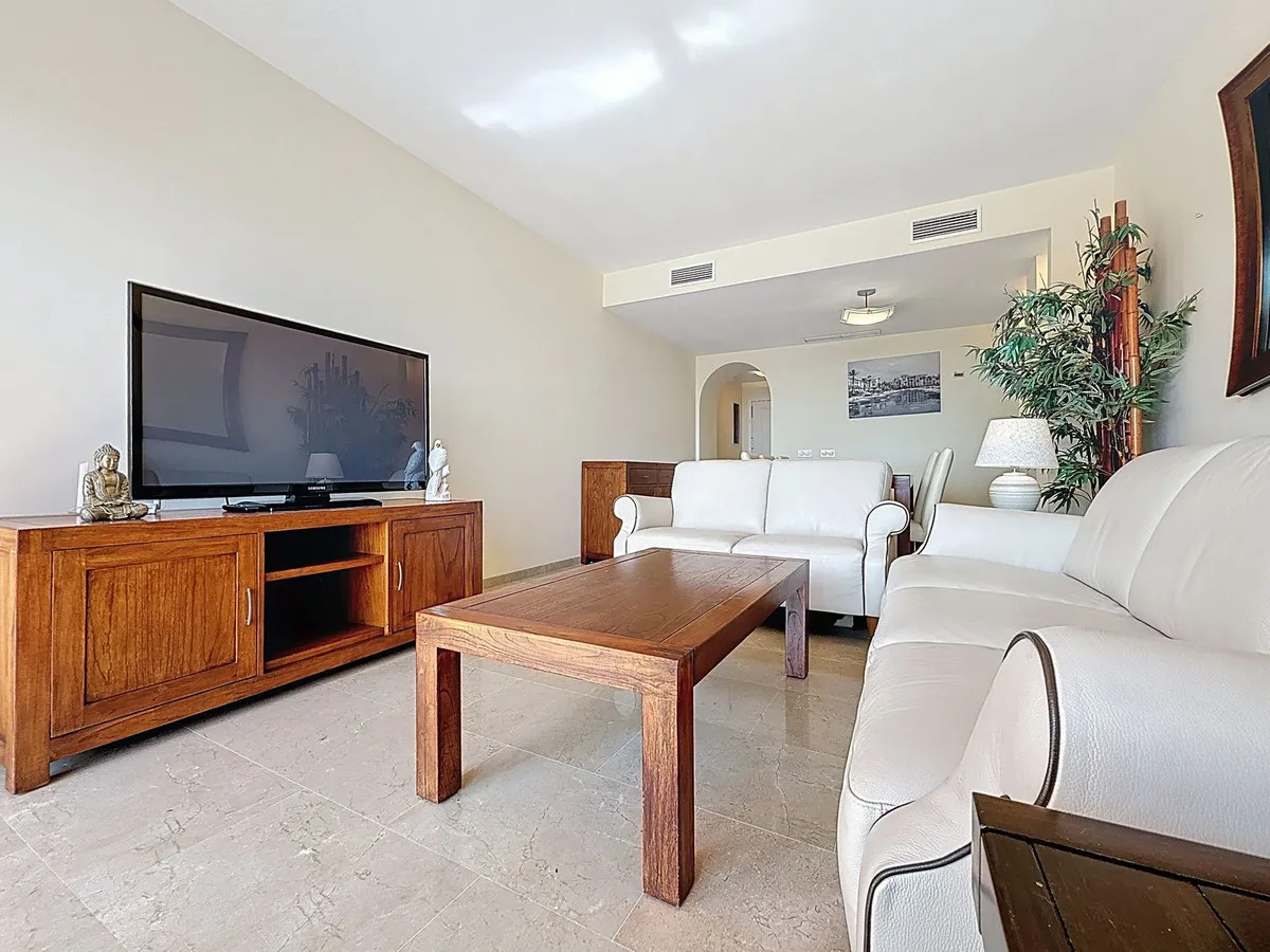 3df7b8ce-eddf-4f32-a161-4820c7beeeb9