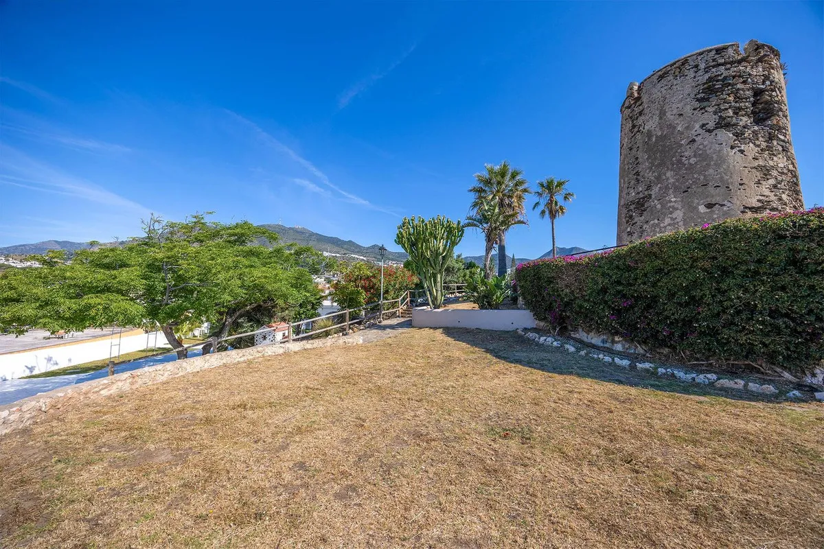 4e10dc2c-6993-4a66-9faa-7470dc962677