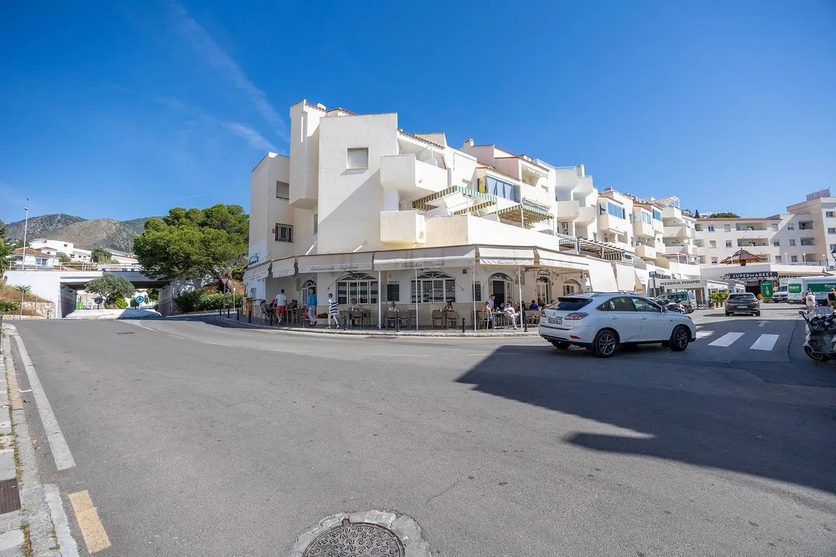 903ca2cf-7e01-469b-936c-86df38080fad