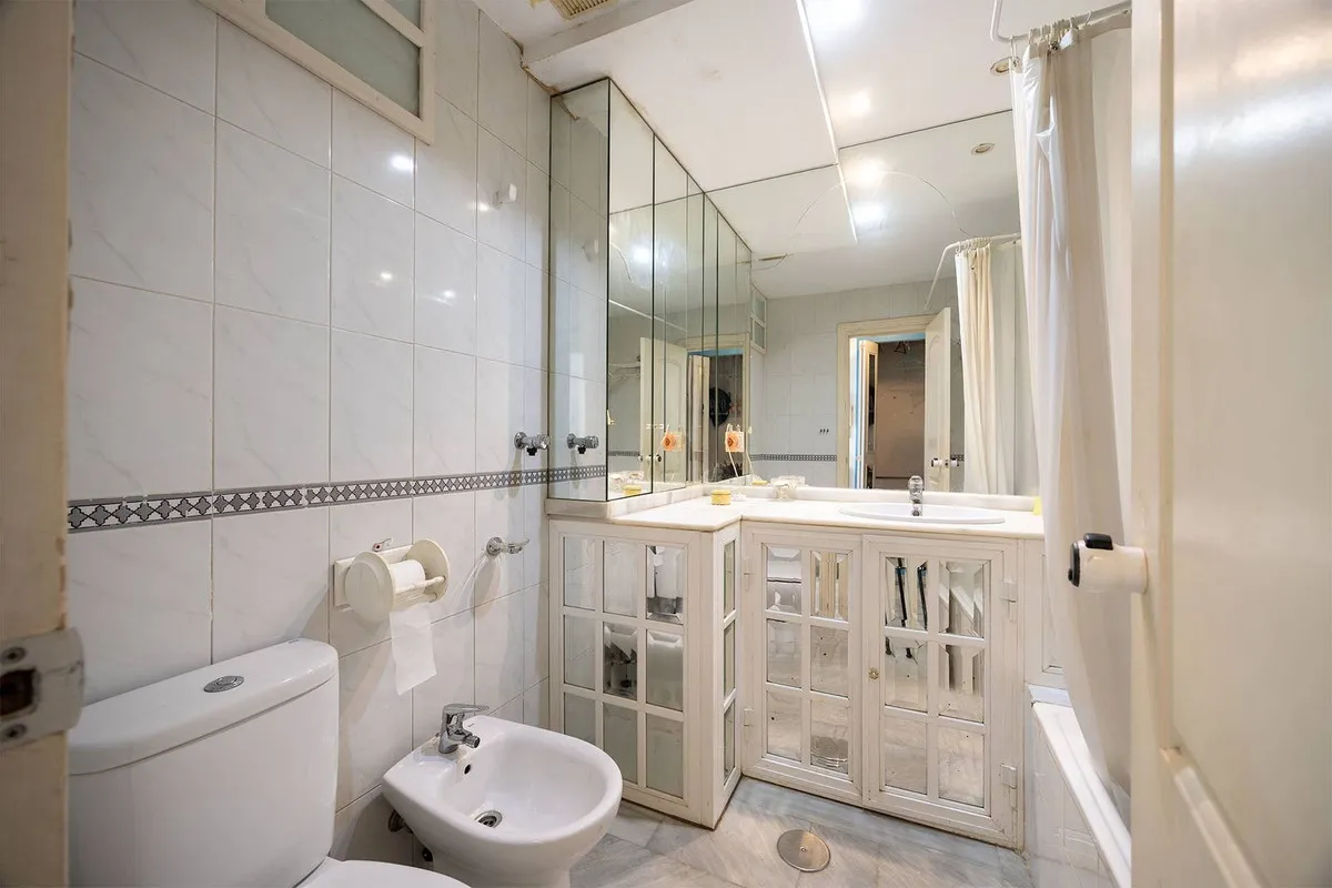 972128b3-932e-4e5f-86a8-2f82dd8d1395