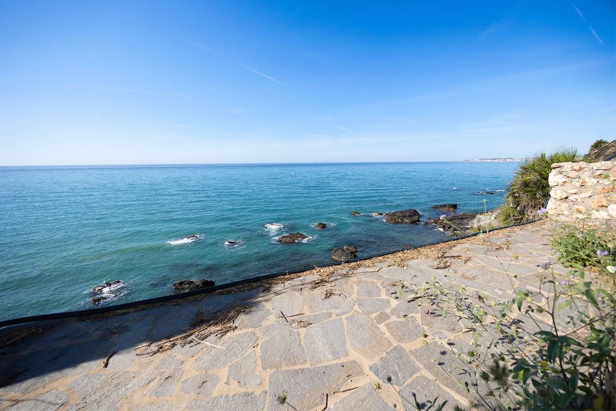 a2417255-b824-4b42-ae73-c5c5675699b7