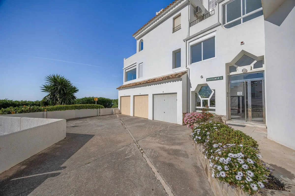 ae4f06da-7a5b-4533-8d2e-fe6817aa45f5