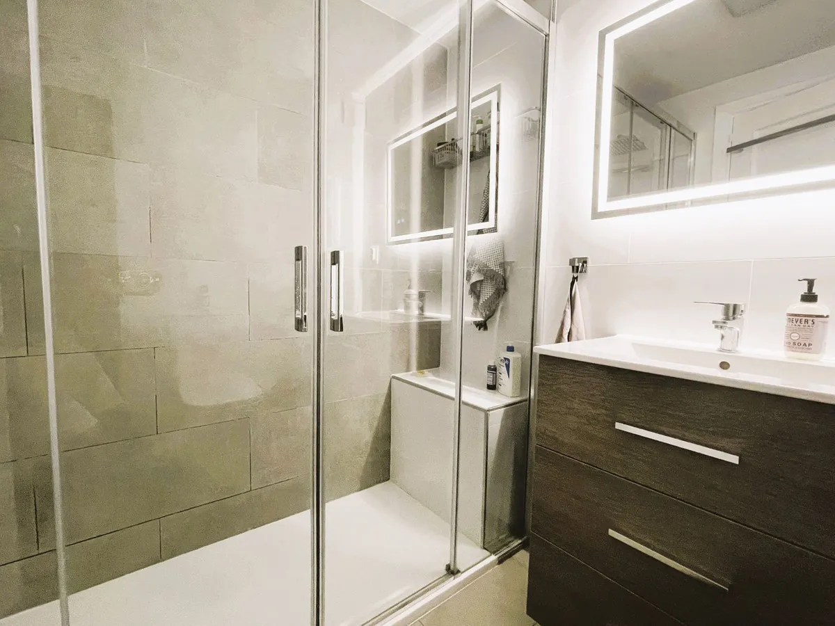 107b68e7-d559-4c0b-8db9-f5c584e12d19