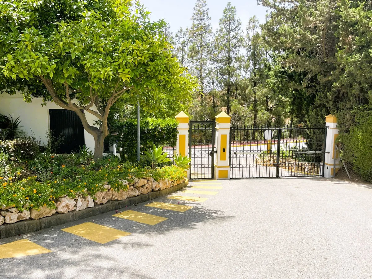 c2492e33-49ec-40bc-9e6c-8ef1156d7c1b