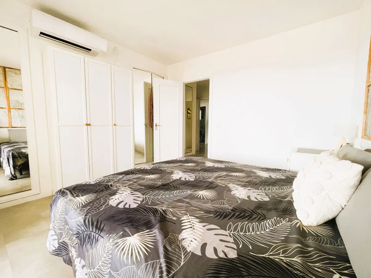 fa27c69e-178e-447e-81b8-610af01d85d3