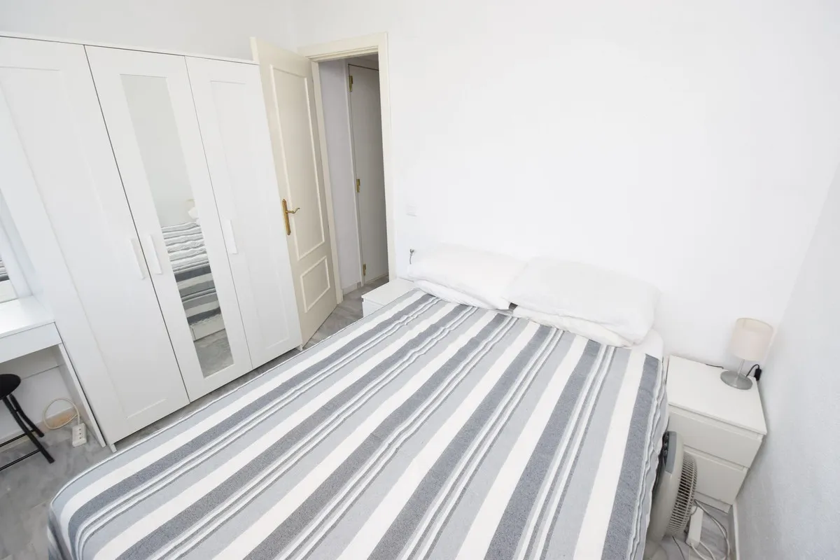 fc754061-8255-44c7-b65f-e798b3ffd00c