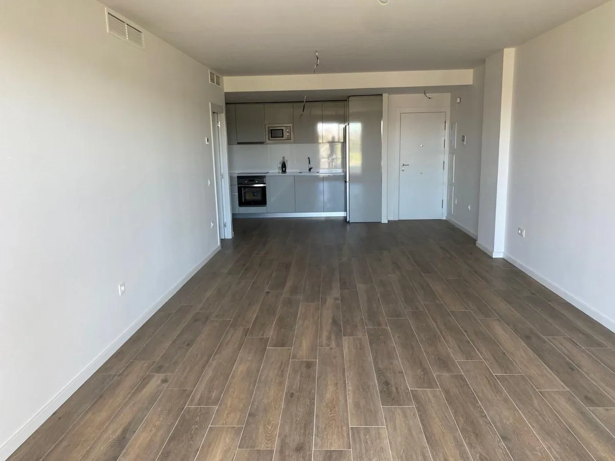 096ca8bb-be62-46f3-9d63-0a2de02d4aaf