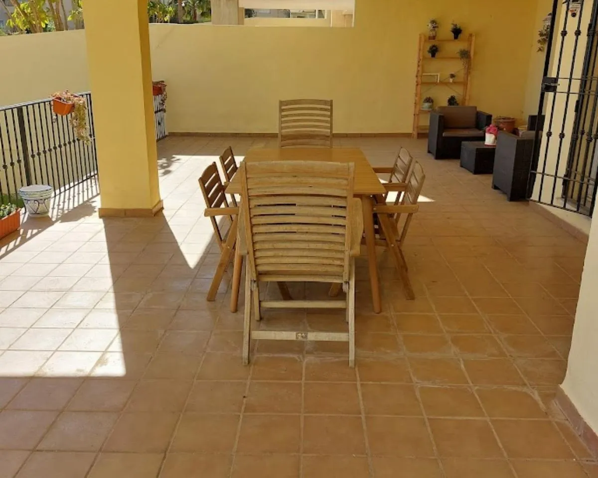 1e289aff-ff10-4219-be5a-32a7fc01f4d3