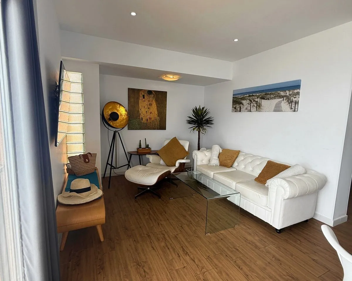 1fcb5024-7591-47fd-ad56-370979586b48