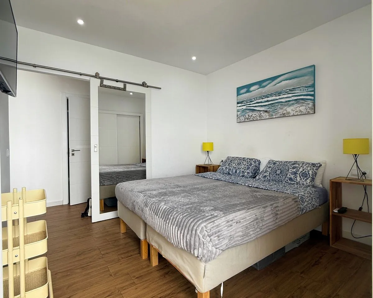 29ba3889-a689-4a0d-9d7f-e15524862a37