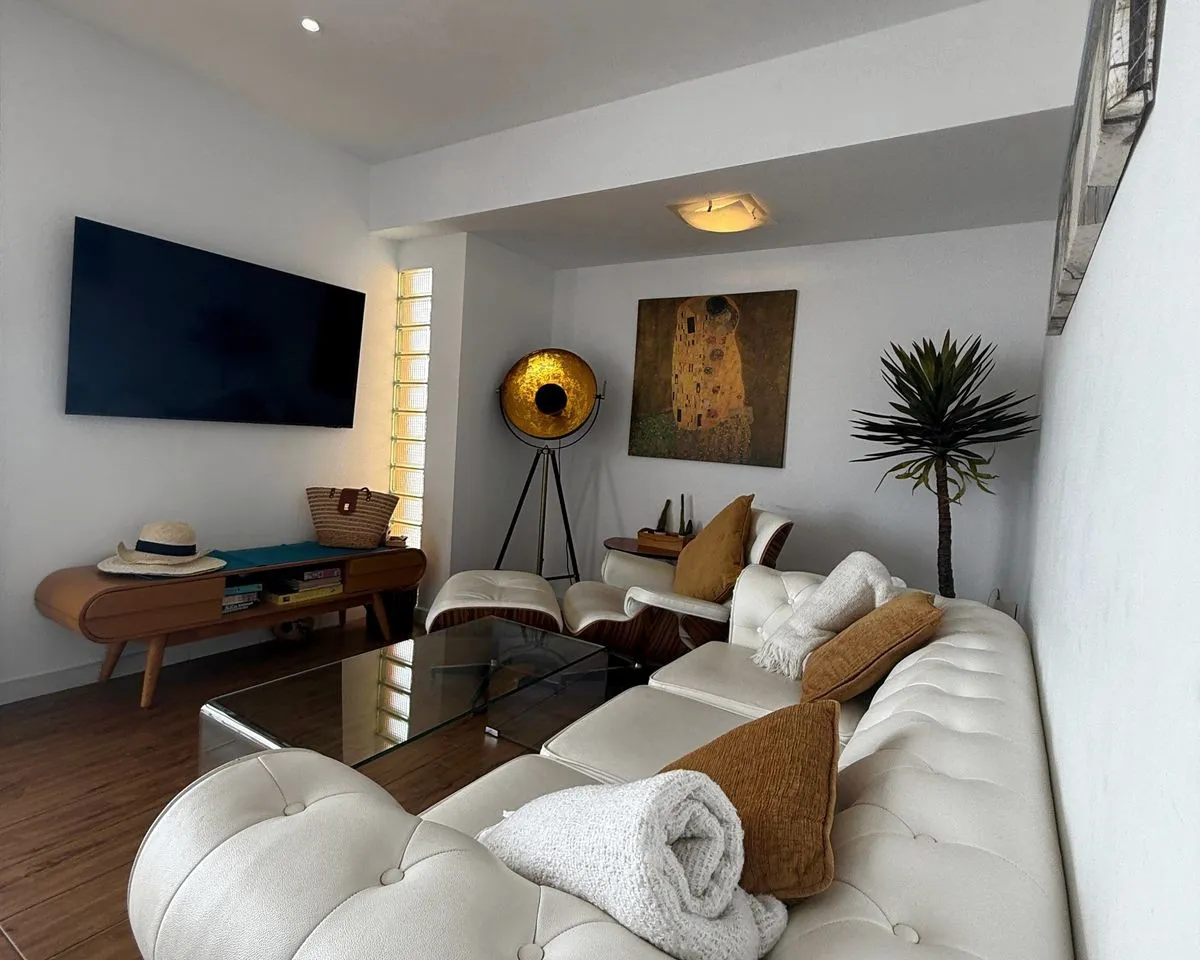 3d6ea68f-cdad-4e42-b286-ad8843a5d623