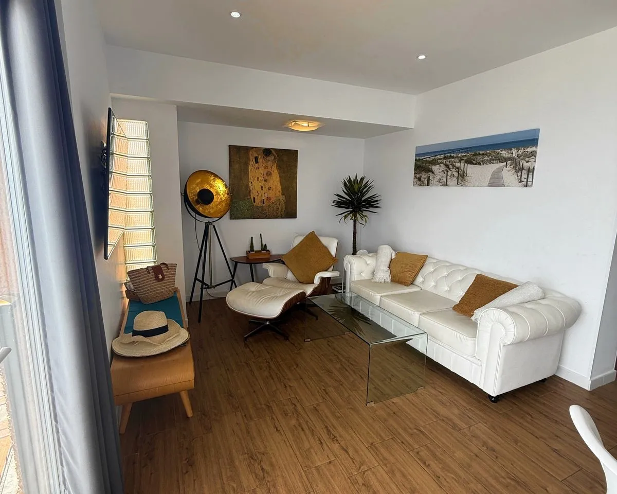 534f741f-cfd5-4b87-9701-e7122c4d2c37