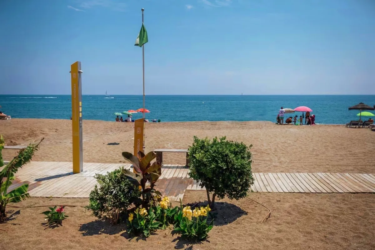 5e0f4238-bcf1-433e-9384-c13b8b0f9dad